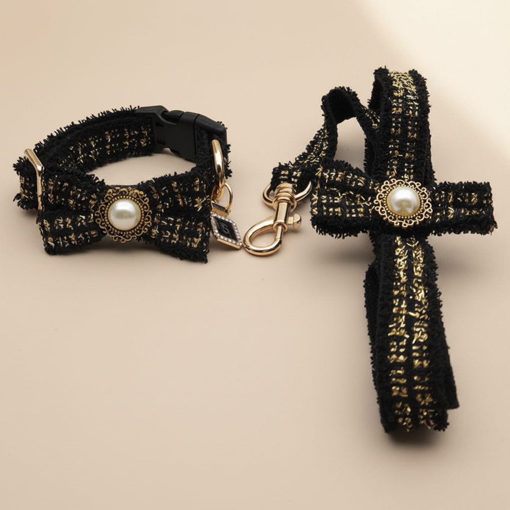 Lay flat — Le Set Cambon fond Duchesse